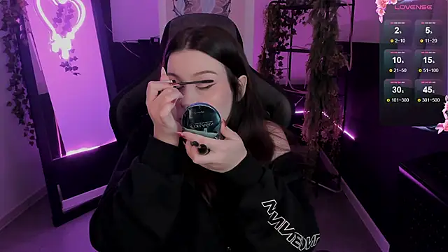 CoralineKeyns online show from 09/26/25, 05:22