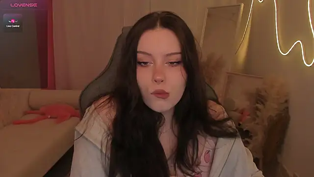 CoralineKeyns online show from 02/18/26, 05:36