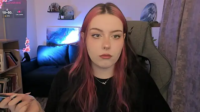 CoralineKeyns online show from 05/07/26, 05:13