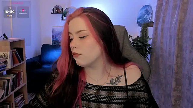 CoralineKeyns online show from 05/19/26, 05:14