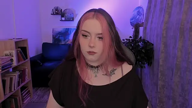 CoralineKeyns online show from 07/16/26, 01:33