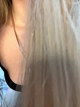 Lunalikaiya online show from 01/11/26, 09:53