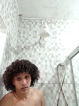 Nicolaskribeiro online show from 02/21/25, 12:17