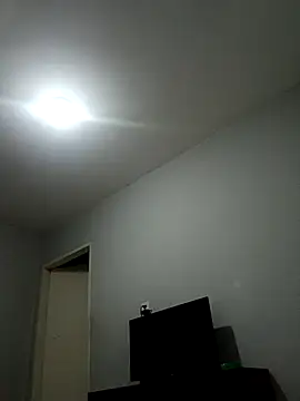 Nicolaskribeiro online show from 09/10/25, 10:48