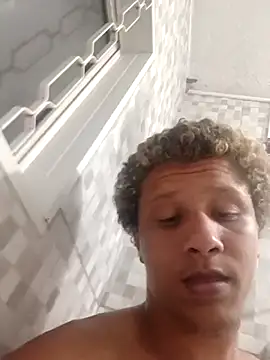 Snapshot of Nicolaskribeiro chatting on 11/21/25, 10:19 Nicolaskribeiro online show from 11/21/25, 10:19