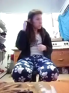 Cameron puppy online show from 03/23/25, 03:43