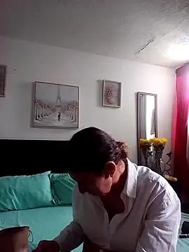 Cameron puppy online show from 09/17/25, 06:09