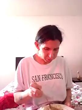 Cameron puppy online show from 10/20/25, 08:31