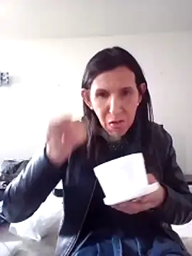 Cameron puppy online show from 11/04/25, 08:41