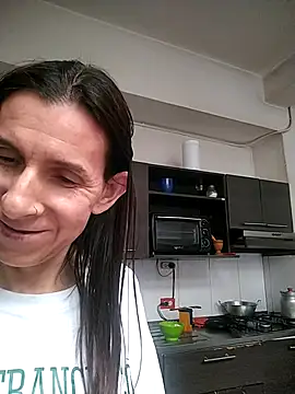 Snapshot of Cameron_puppy chatting on 06/25/26, 06:34 Cameron puppy online show from 06/25/26, 06:34