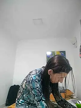 Snapshot of Cameron_puppy chatting on 07/01/26, 06:07 Cameron puppy online show from 07/01/26, 06:07