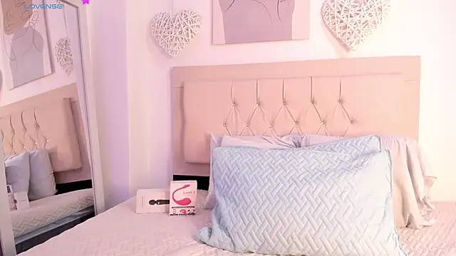 daiana curly online show from 02/14/25, 06:51