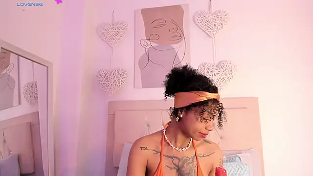 daiana curly online show from 02/21/25, 12:50