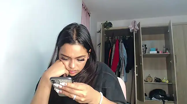 fairylatin222 online show from 01/26/25, 11:08