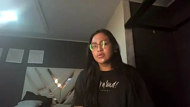 fairylatin222 online show from 04/13/26, 12:21