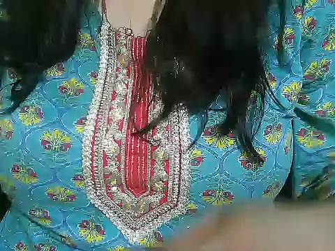 Snapshot of rehana_housewife chatting on 07/14/26, 10:21 rehana housewife online show from 07/14/26, 10:21
