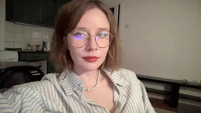 ms christiana online show from 12/19/25, 02:18