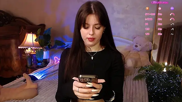 JulieHeets online show from 01/01/25, 10:21