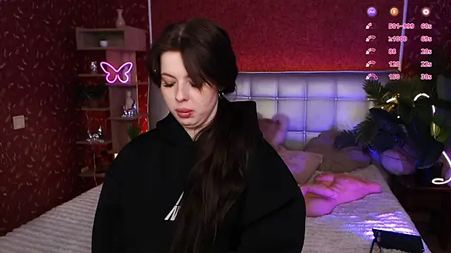 JulieHeets online show from 01/21/25, 09:46