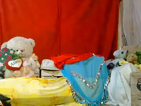 hottieperla online show from 07/06/26, 07:49