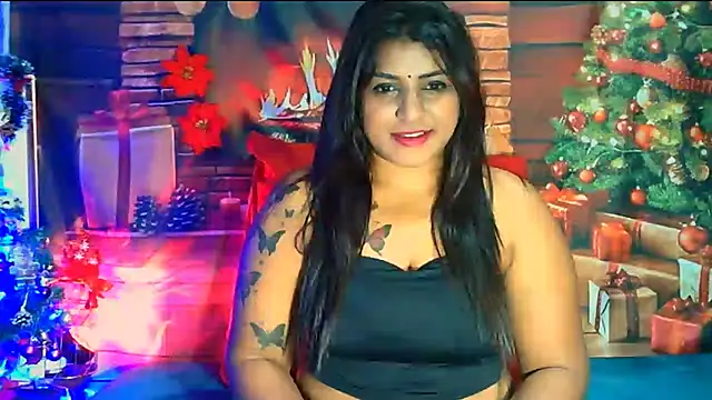 Snapshot of RoyalIndianCreamPuff chatting on 12/03/24, 06:06 RoyalIndianCreamPuff online show from 12/03/24, 06:06