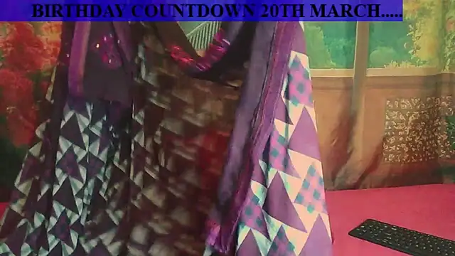 Snapshot of RoyalIndianCreamPuff chatting on 03/14/26, 06:35 RoyalIndianCreamPuff online show from 03/14/26, 06:35