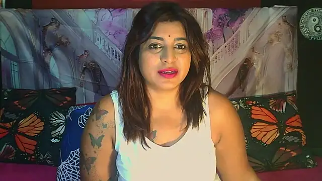 Snapshot of RoyalIndianCreamPuff chatting on 07/19/26, 06:55 RoyalIndianCreamPuff online show from 07/19/26, 06:55