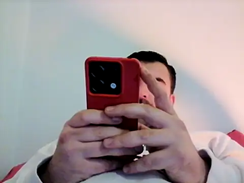 Snapshot of Vicio74@xh chatting on 01/29/25, 10:32 Vicio74xh online show from 01/29/25, 10:32