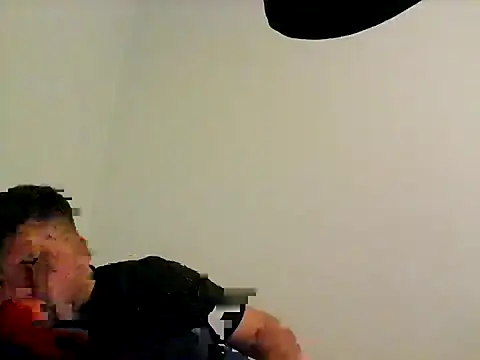 Snapshot of Vicio74@xh chatting on 03/17/25, 10:28 Vicio74xh online show from 03/17/25, 10:28