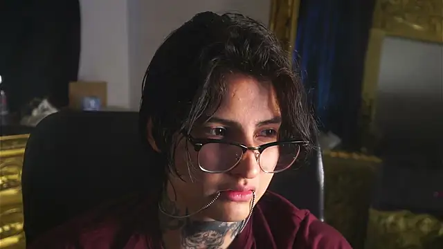 dantecoppolaa  online show from 02/19/25, 09:58