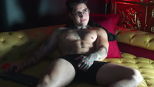 dantecoppolaa  online show from 03/13/26, 12:39