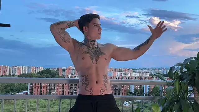 dantecoppolaa  online show from 04/18/26, 11:05