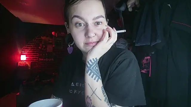 MoorderxDoll online show from 12/05/24, 09:50