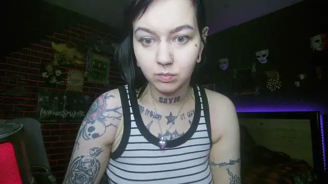 Snapshot of MoorderxDoll chatting on 03/05/26, 10:06 MoorderxDoll online show from 03/05/26, 10:06