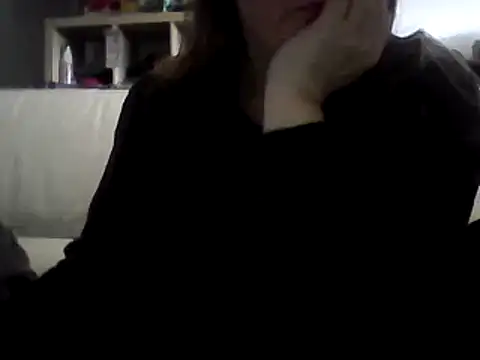 Snapshot of DragoneSFR chatting on 01/27/25, 08:18 DragoneSFR online show from 01/27/25, 08:18