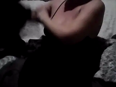 Snapshot of DragoneSFR chatting on 01/27/25, 10:27 DragoneSFR online show from 01/27/25, 10:27