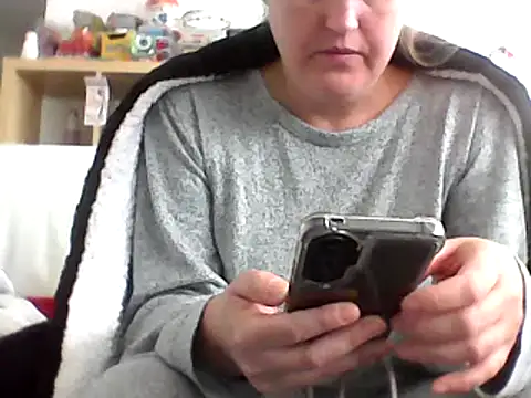 Snapshot of DragoneSFR chatting on 02/24/25, 10:48 DragoneSFR online show from 02/24/25, 10:48