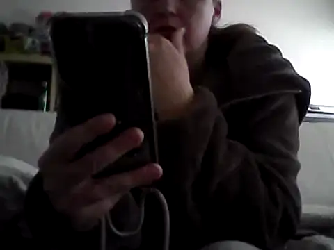 Snapshot of DragoneSFR chatting on 02/25/25, 09:53 DragoneSFR online show from 02/25/25, 09:53