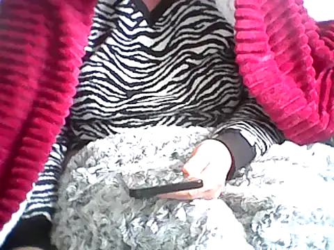 Snapshot of DragoneSFR chatting on 03/13/25, 12:46 DragoneSFR online show from 03/13/25, 12:46