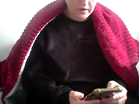 Snapshot of DragoneSFR chatting on 03/15/25, 08:58 DragoneSFR online show from 03/15/25, 08:58