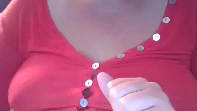 Snapshot of DragoneSFR chatting on 10/28/25, 07:05 DragoneSFR online show from 10/28/25, 07:05