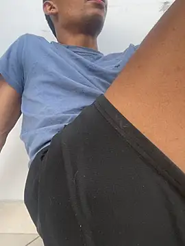 Aaronblack1  online show from 04/18/26, 09:15