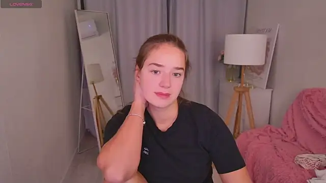 LovelyJessie online show from 05/07/26, 01:38