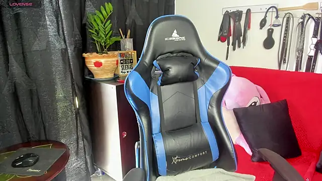 scarlet-kennedy98 online show from 02/17/25, 06:37