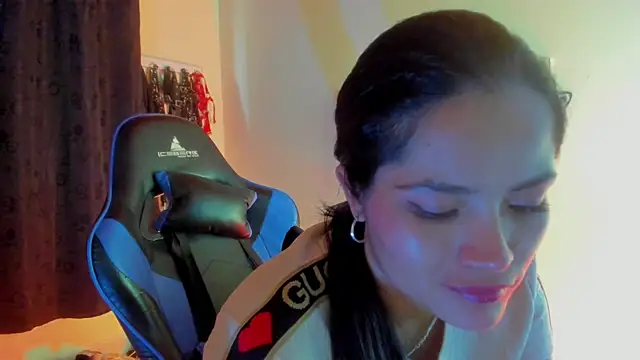 scarlet-kennedy98 online show from 10/30/25, 08:20