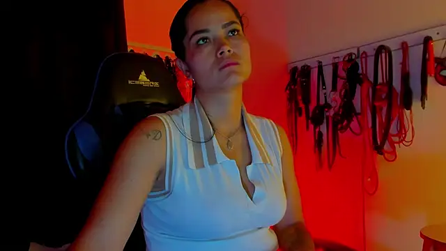 scarlet-kennedy98 online show from 12/05/25, 06:48