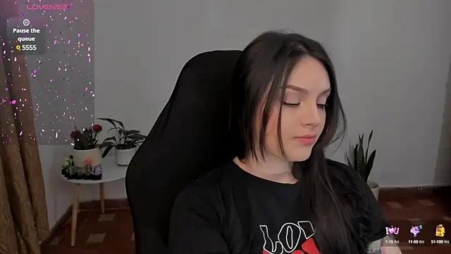 anaveleeez online show from 12/15/24, 10:15