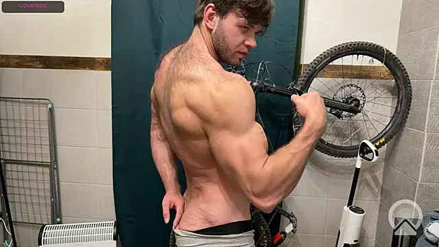 ericeric507 online show from 02/22/26, 05:22