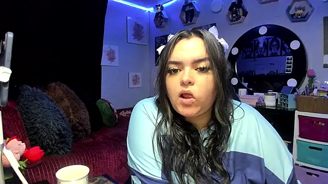 Luise Meyrink online show from 03/24/26, 04:06