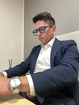 masterboss  online show from 11/13/25, 12:37